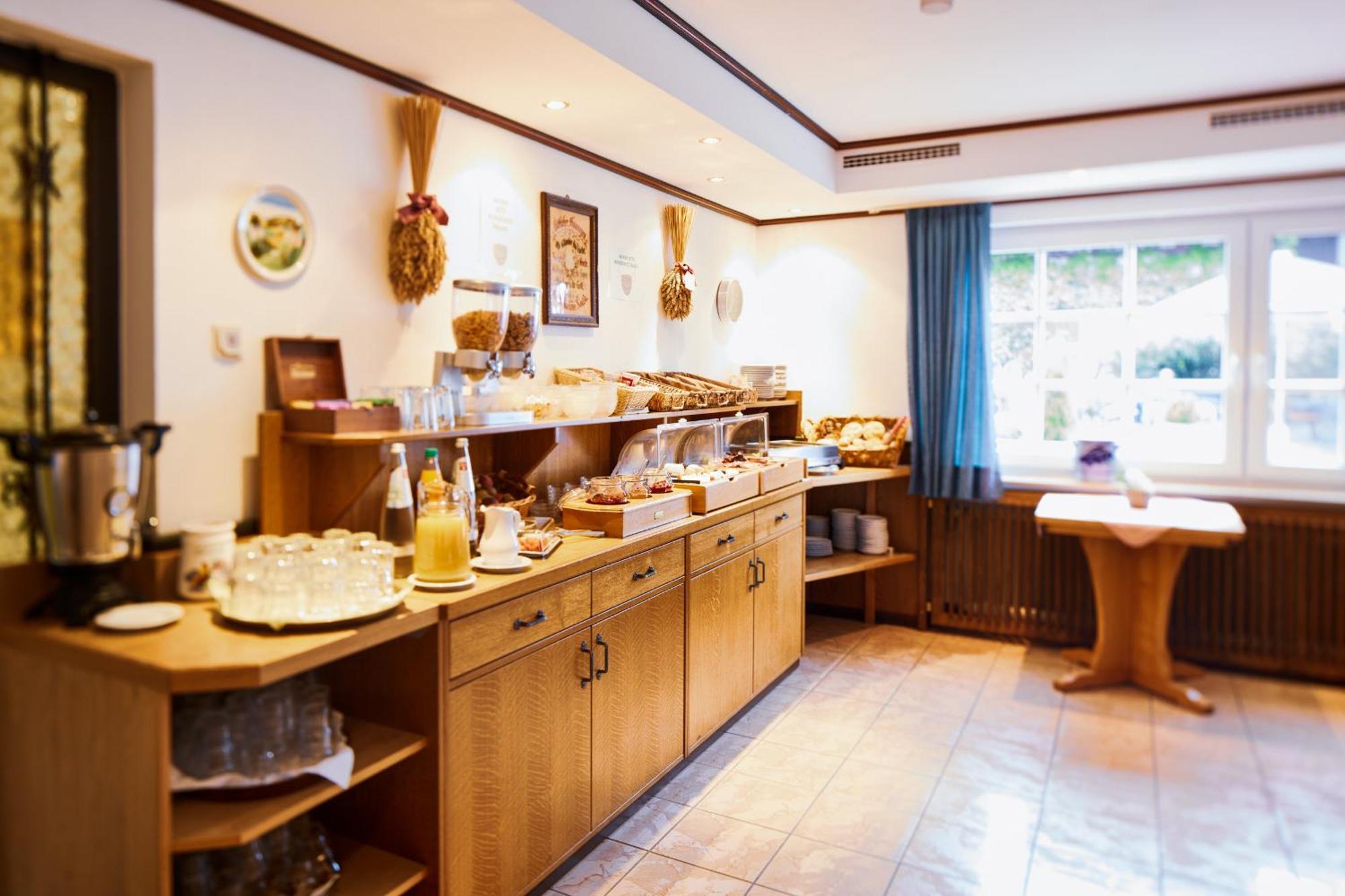 Landgasthof & Hotel Jossatal Breitenbach am Herzberg ภายนอก รูปภาพ