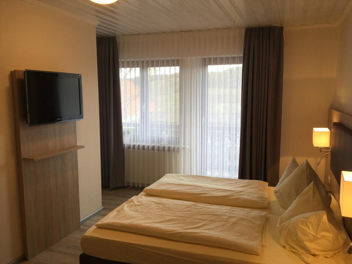 Landgasthof & Hotel Jossatal Breitenbach am Herzberg ภายนอก รูปภาพ